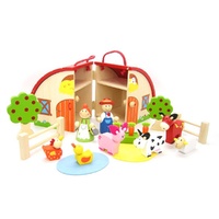 FARM PLAYSET WITH CARRY HOUSE