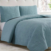 Versatile 3-Piece Bedspread Coverlet Set for Year-Round Comfort
