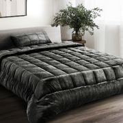 Mink Quilt Charcoal Single