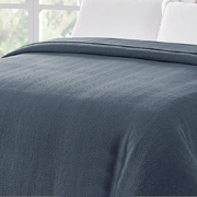 Luxurious Organic Woven Herringbone Blue Blanket - Perfect for Cozy Nights