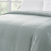 Luxurious Organic Woven Herringbone Grey Blanket - Perfect for Cozy Nights