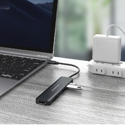 7-in-1 Multiport Adapter Hub USB 3.0 HDMI 4K SD Card Reader