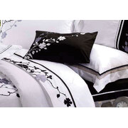 King Size Embroidery Tree and Leaf Pattern White Quilt Cover Set (3PCS)