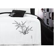 King Size Embroidered Bamboo Pattern White Quilt Cover Set (3PCS)