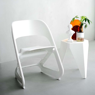 4 Dining Chairs Office Cafe Lounge Seat Stackable Plastic Chairs White