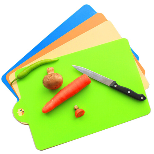 Bendable Antibacterial Soft Chopping Block Hanging Cutting Board Random Colour 