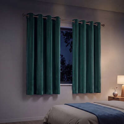 Green Velvet Blackout Curtains 2 Panels Eyelet | EXTG