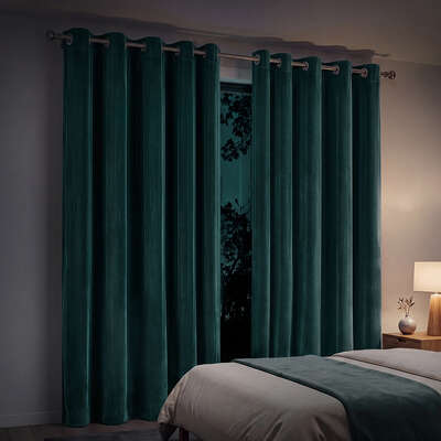 Green Velvet Blackout Curtains Eyelet 2 Pack | EXTG