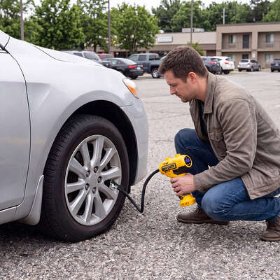 Cordless Tyre Inflator LCD Digital Car Pump | EXTG