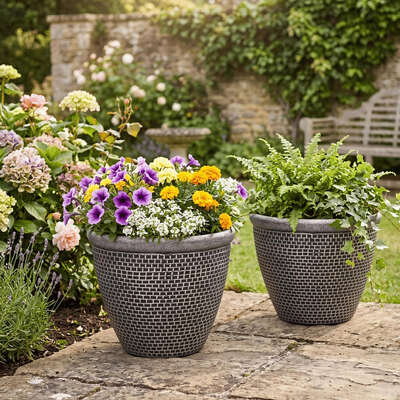 Toque Plastic Plant Pots 30cm Outdoor Garden Planter 2 Pcs With Drainage Holes