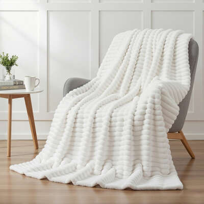 Lightweight Fleece Throw Blanket Cozy Sofa Couch Bed Cover 152x203cm