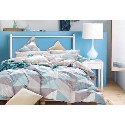 Queen Size Cotton Reversible Pattern Zig Zag Quilt Cover Set (3PCS)