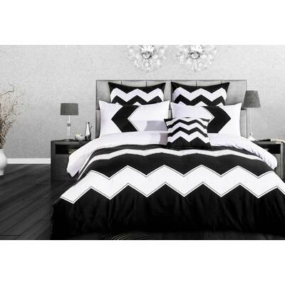 Queen Size 3pcs Black White Zig Zag Quilt Cover Set