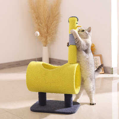 Yellow Chicken-Theme Cat Tree with Tunnel - Scratching Post & Playhouse